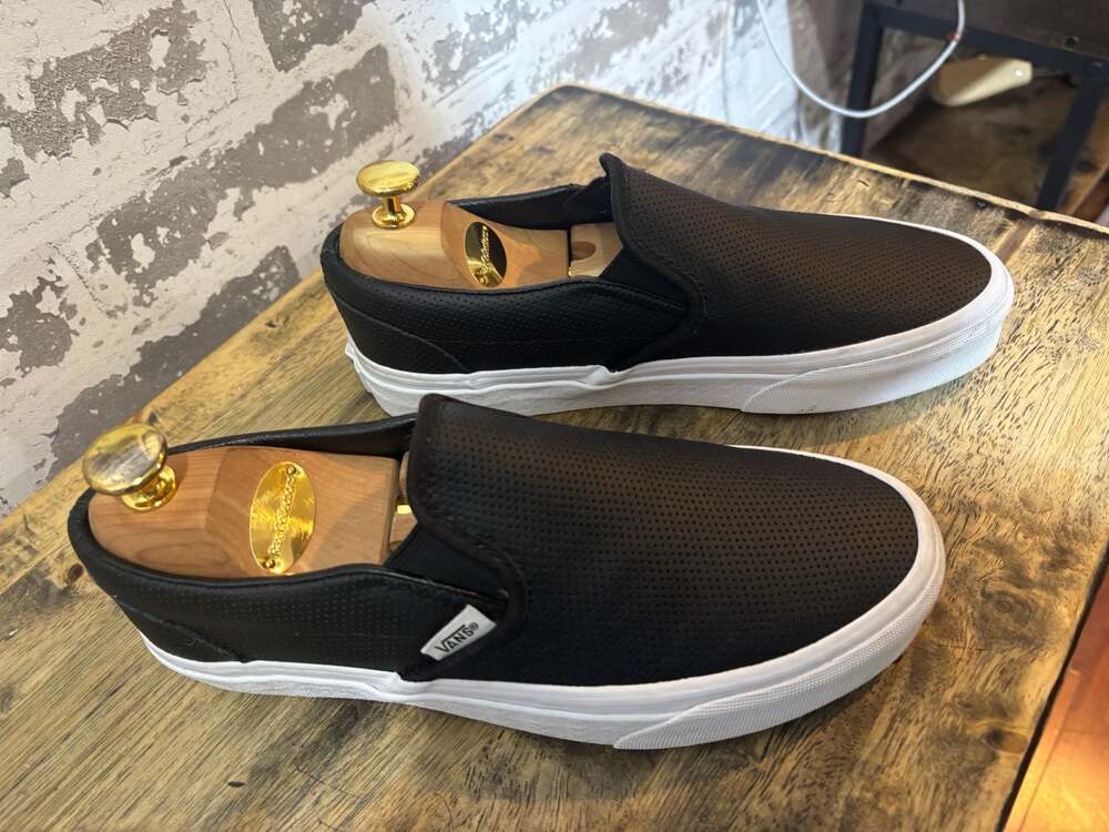 Vans Classic Slip-On Black Perforated Leather W/8